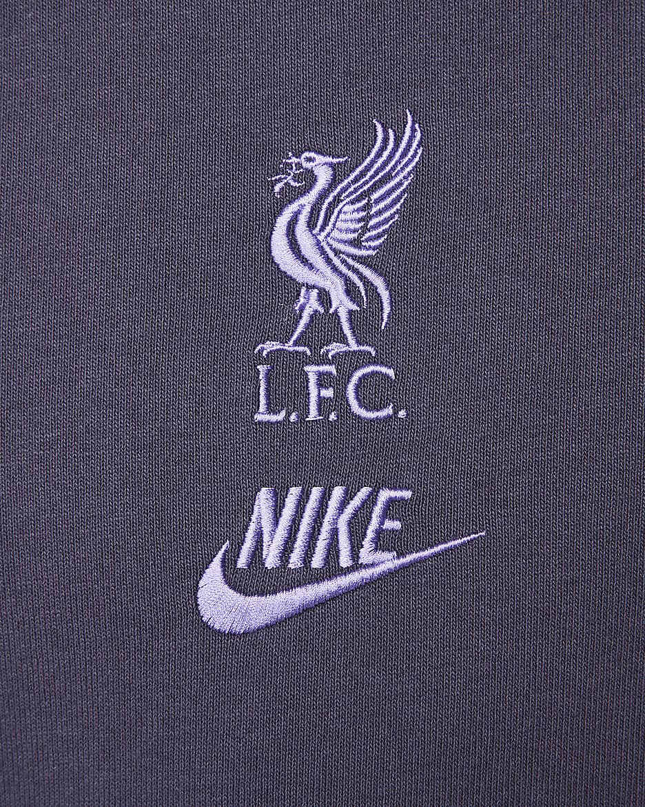 Liverpool F C Premium Essentials Men S Nike Football T Shirt Nike SG